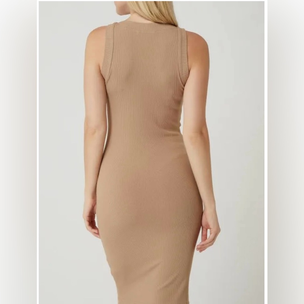 Guess | Brown | Dress | Small but will fit Medium - Picture 3 of 8